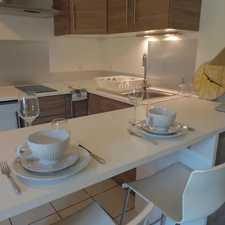 La Citadine Apartment *